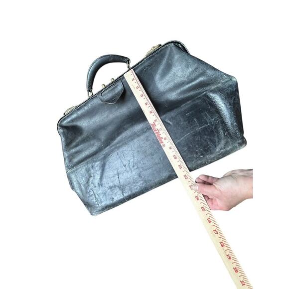 Antique Doctor Hand Bag Black Leather Preloved Black On Outside Tan On Inside - Picture 4 of 16